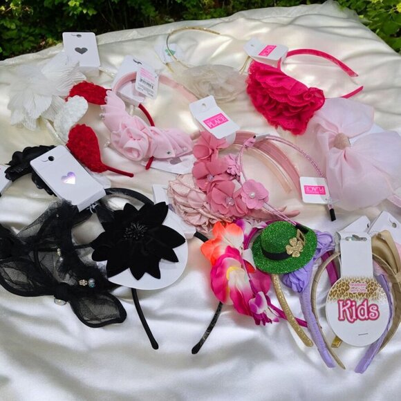 Lot of 17 ✦ Girl’s Headbands ✦ Floral, Glitter, Festive Variety NWT - Picture 6 of 14